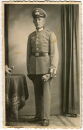 Portrait - Soldat im Waffenrock - PK-Format