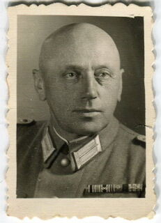 Portrait - Offizier mit 8er Feldspange
