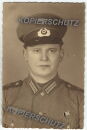 Portrait - Gefreiter mit früher Schirmmütze und...
