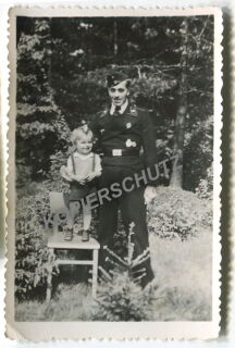 Foto - Panzerfahrer mit Auszeichnungen