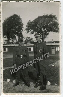 Foto - Offizier mit Unteroffizier