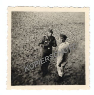 Foto - Zwei Angehörige Luftwaffe mit Schützenschnur