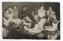 Gruppenfoto Näherinnen - Kriegshilfsdienst - PK-Format
