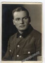 Portrait - RAD-Mann mit Abzeichen und Armbinde - PK-Format