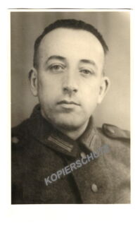 Portrait - Soldat in Feldbluse - PK-Format