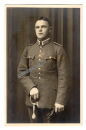 Portrait - Unteroffizier der Reichswehr mit Säbel -...