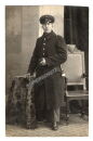 Portrait - Soldat / Polizist mit Säbel - PK-Format