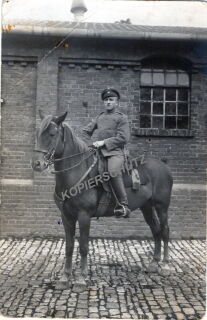 Foto - Unteroffizier auf Pferd - PK-Format