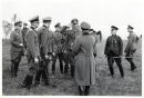 Foto - Offiziere bei Besprechung - PK-Format